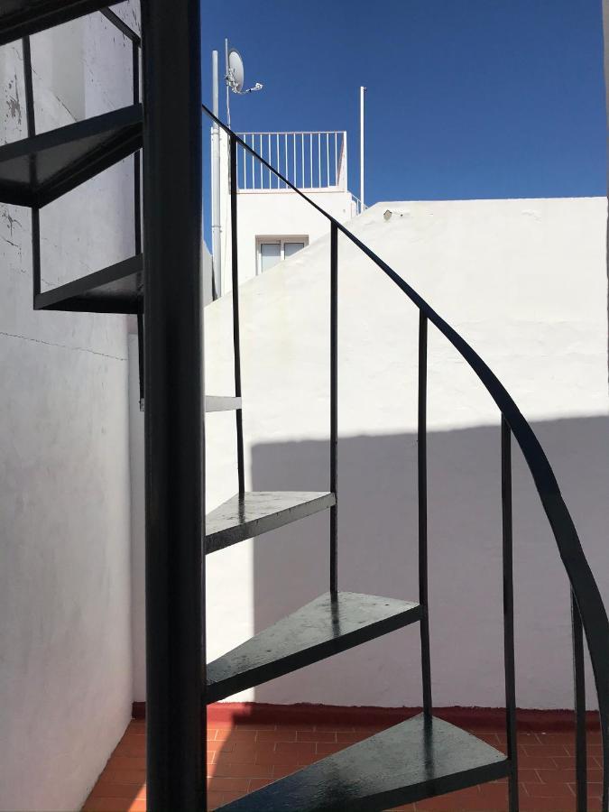Apartamento Con Azotea Privada Para Parejas Y Familias コニル・デ・ラ・フロンテラ エクステリア 写真